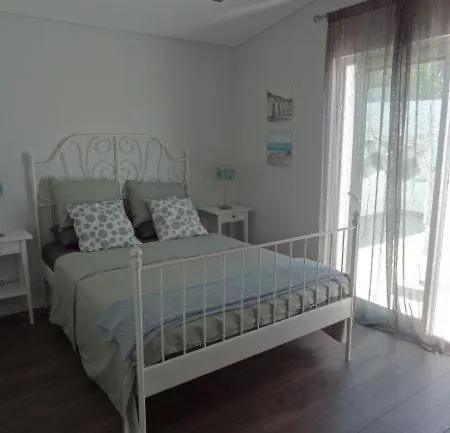 Villa White House